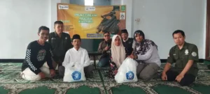 Milad Pertama BikersMu Blitar Warnai Jalanan dengan Bakti Sosial