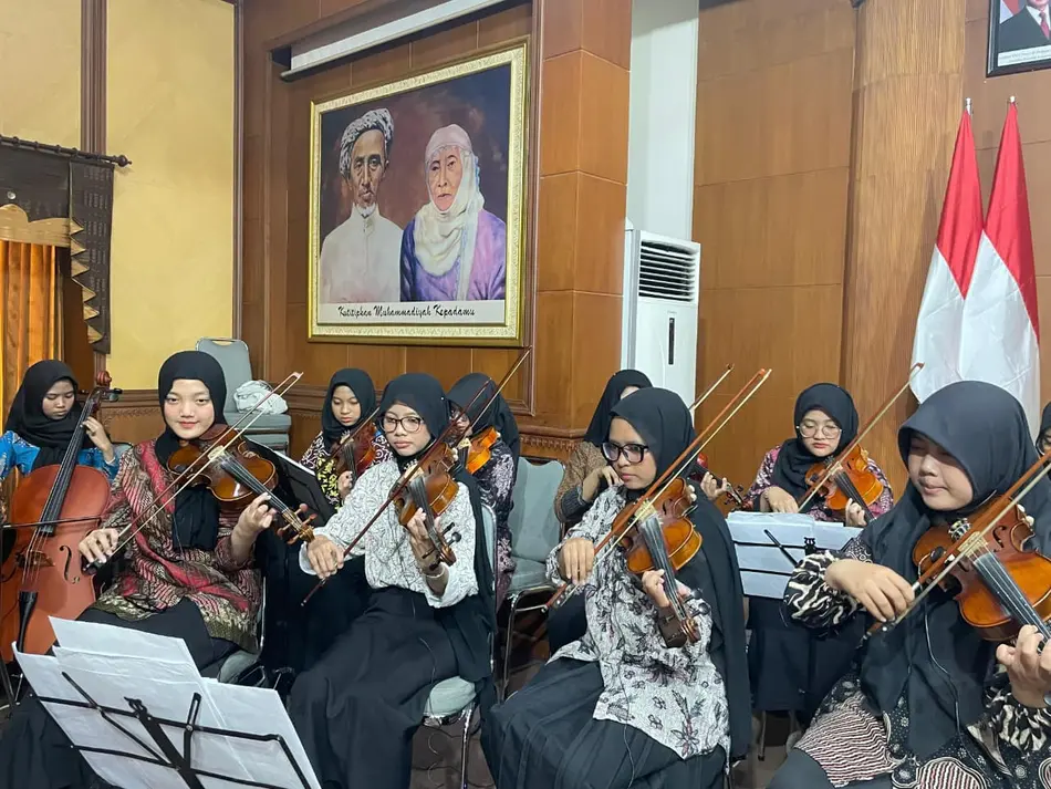 Orkestra SMAMX Sukses Memeriahkan Puncak Milad IPM ke-64 di Surabaya
