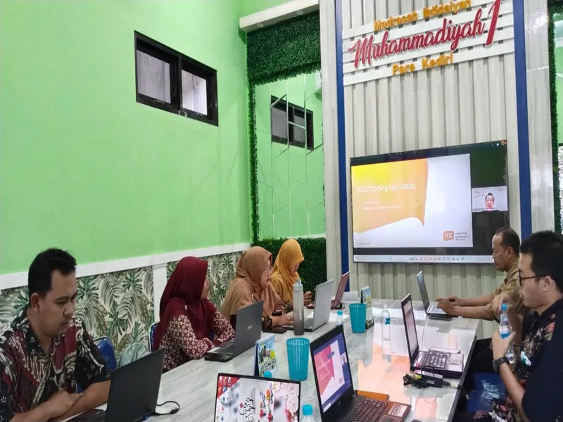 Pelatihan Coding dan AI untuk Guru: Mimsapa Gandeng MCE Singapura