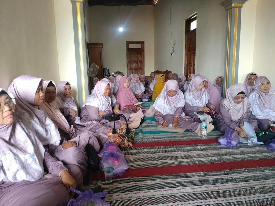 Pengajian Anggota ‘Aisyiyah Ranting Plalangan Tekankan Sabar Ikhlas dan Istiqomah