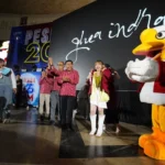 Penuh Semangat dan Haru, Ghea Indrawari dan Aci Resti Meriahkan Penutupan Pesmaba UMM