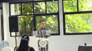 Akhiri Masa Jabatan, Prof Purnawan Basundoro Tinggalkan Warisan Ruang Baca Baru bagi FIB Unair