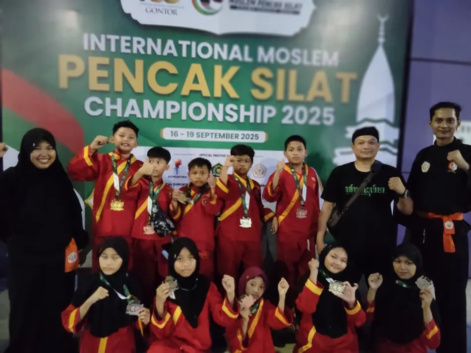 SD Muhammadiyah 3 ICP Sumberrejo Raih 10 Medali di Kejuaraan Silat Internasional
