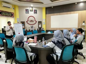 SDMM Gelar Pelatihan Enhancing Teacher Skills in English