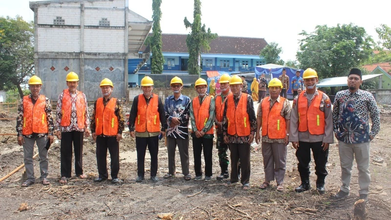 SMK Muhammadiyah 12 Sekaran Gelar Peletakan Batu Pertama Pembangunan Gedung Baru
