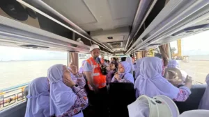 Siswa SD Mudipat Jelajahi Terminal Petikemas dan SNQ, Intip Keseruannya