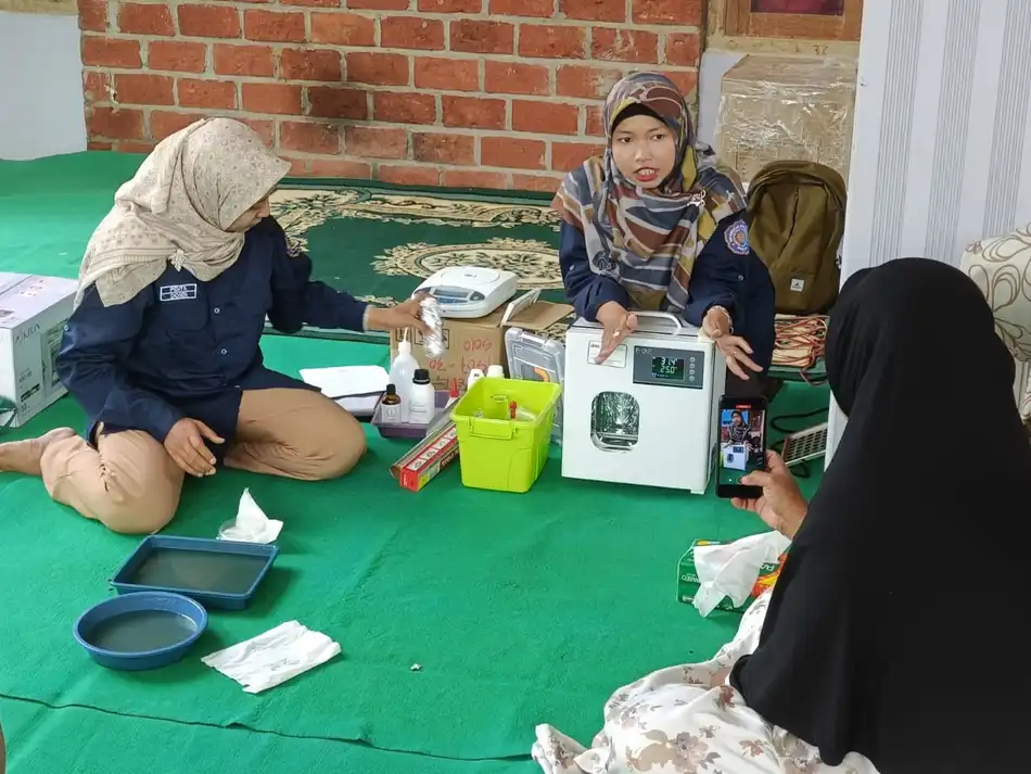 UMG Latih Petani Kiring Tuban Produksi Bioplastik Ramah Lingkungan