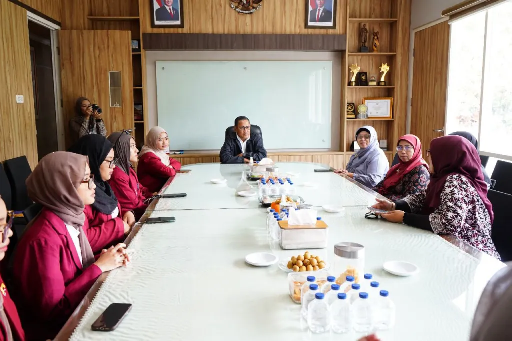 Belasan Mahasiswa Psikologi UMM Jalani Double Degree di Taiwan