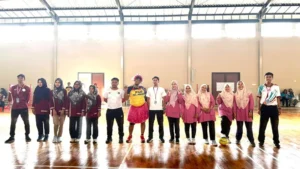 Enam Ustazah, Lima Laga, Empat Kemenangan: SDMM Raih Juara Futsal!