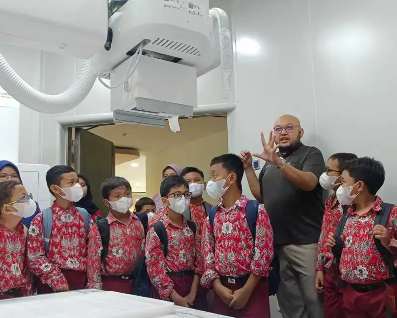 Mengenal Dunia Medis, SD Muhammadiyah 4 Zamzam Kunjungi RSU Assakinah Medika