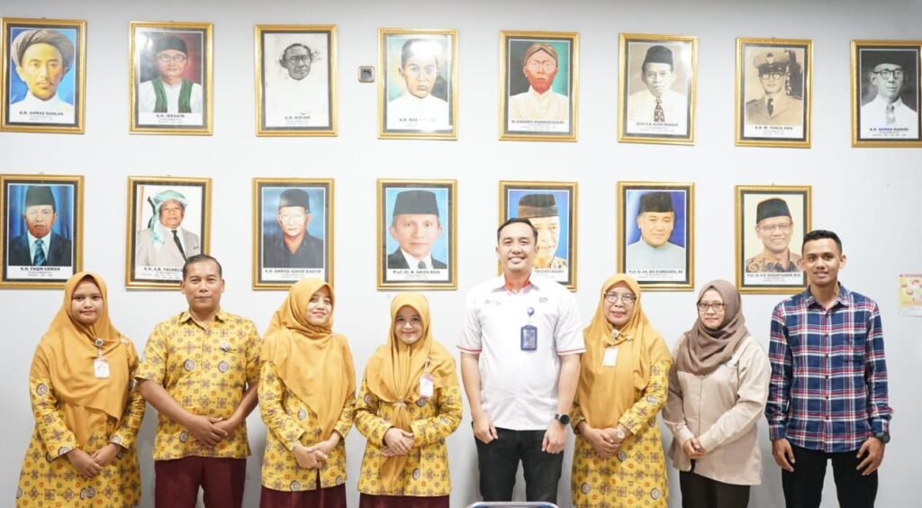 RS Islam Aminah Blitar Gandeng PT Pos untuk Layanan Pengiriman Obat hingga Pelosok Negeri