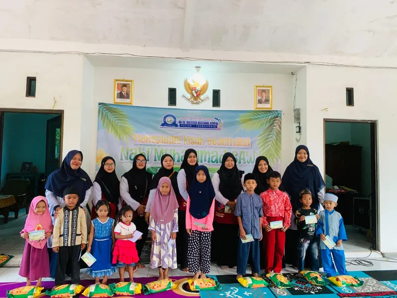 Meneladani Nabi Muhammad dengan Berkah Berbagi