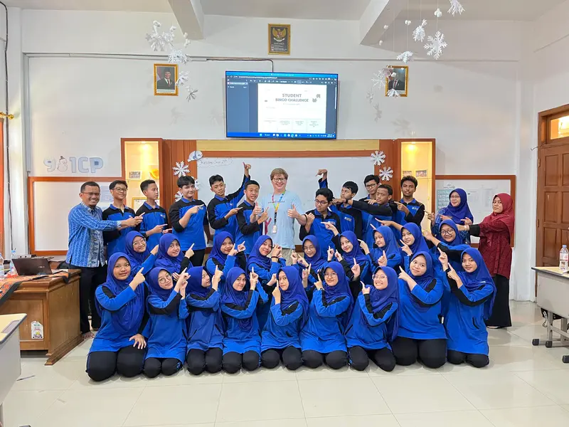 One Day with Native Bangun Keberanian Siswa ICP SMP Muhammadiyah PK