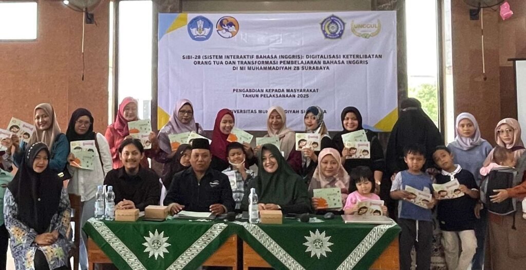 UM Surabaya Dorong Transformasi Digital Pembelajaran Bahasa Inggris di MI Muhammadiyah 28 Surabaya