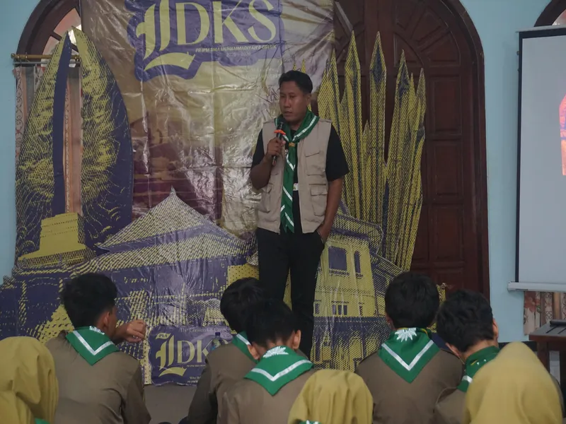 LDKS IPM Smamdela: Jangan Benarkan yang Biasa, Biasakan yang Benar!