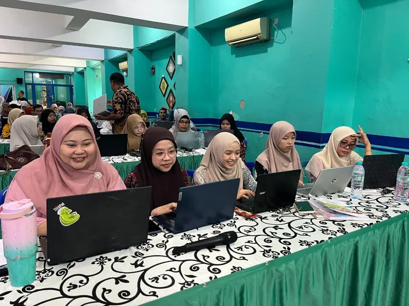 Workshop Mumtaz Smart Disambut Antusias, Guru Apresiasi Kemudahan Digitalisasi