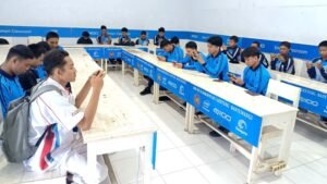 Serunya Perebutan Gelar Juara Free Fire dan Mobile Legends di Lomba E-Sport SMK Muda Genteng