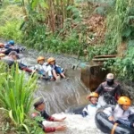 Belajar Karakter lewat Outbound, Siswa Kelas 6 Berlian School Ikuti Fun Game hingga River Tubing