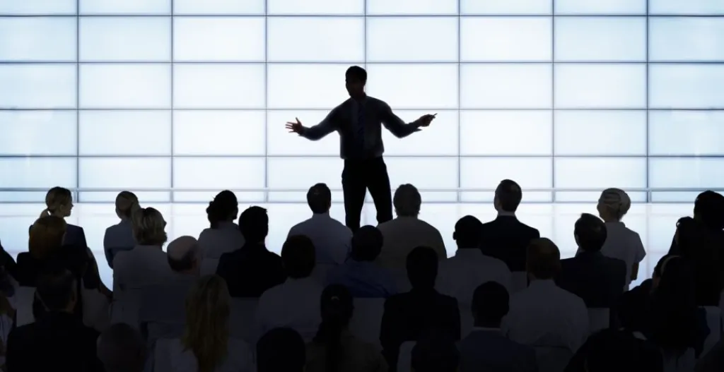 Wajah Pemimpin Adalah Bayangan Umatnya