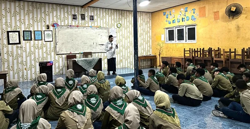 Tokoh Muhammadiyah Lamongan Beri Motivasi Inspiratif di Kemahiran HW SMP Muhammadiyah 22 Mantup