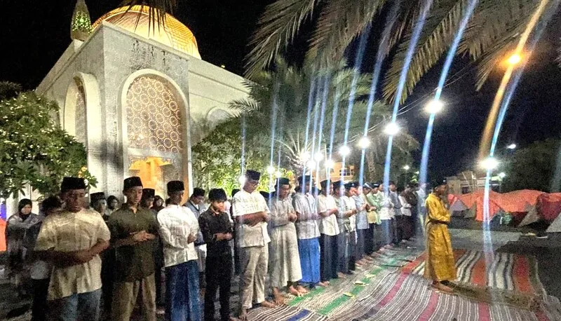 Nikmatnya Qiyamullail Membawa 71 Peserta Tahfidz Camp Spemutu Gresik Tenggelam dalam Kekhusyukan