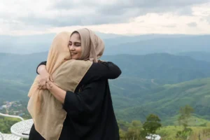 Keajaiban Silaturahmi: Umur Diperpanjang, Rezeki Diluaskan