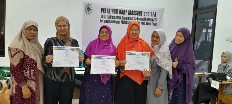 BLKK “Walida” ATC dan Majelis Kesehatan PWA Jatim Dorong Kemandirian Perempuan di Bidang Perawatan Bayi