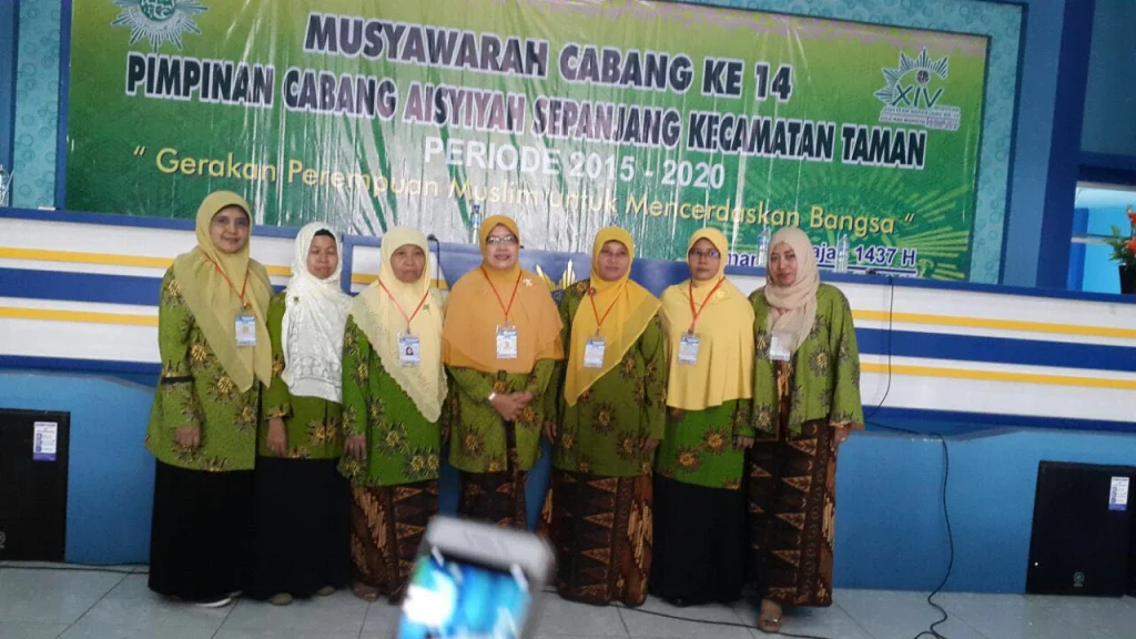 Nur Laili Ketua Aisyiyah Sepanjang