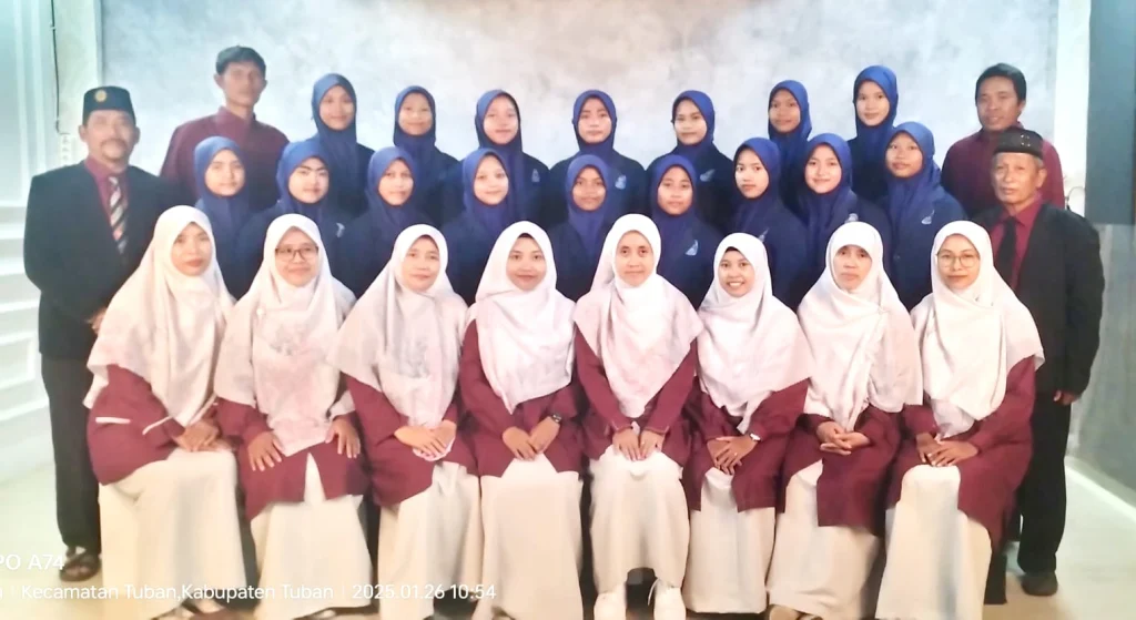 Foto Ijazah Sambil Wisata, MTs Mutulas Kranji Berikan Pengalaman Berbeda bagi Siswa