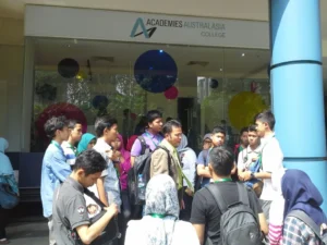 Menengok Tradisi Literasi di Negara Maju
