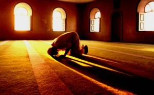 Adakah Dalil Sholat Tahiyyatul Masjid Saat Maghrib