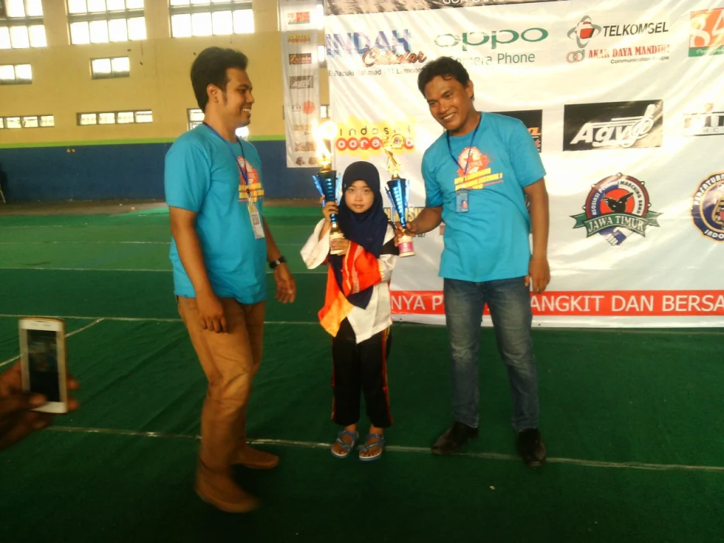 MIM 08 Kandangsemangkon Juara Umum Drumband