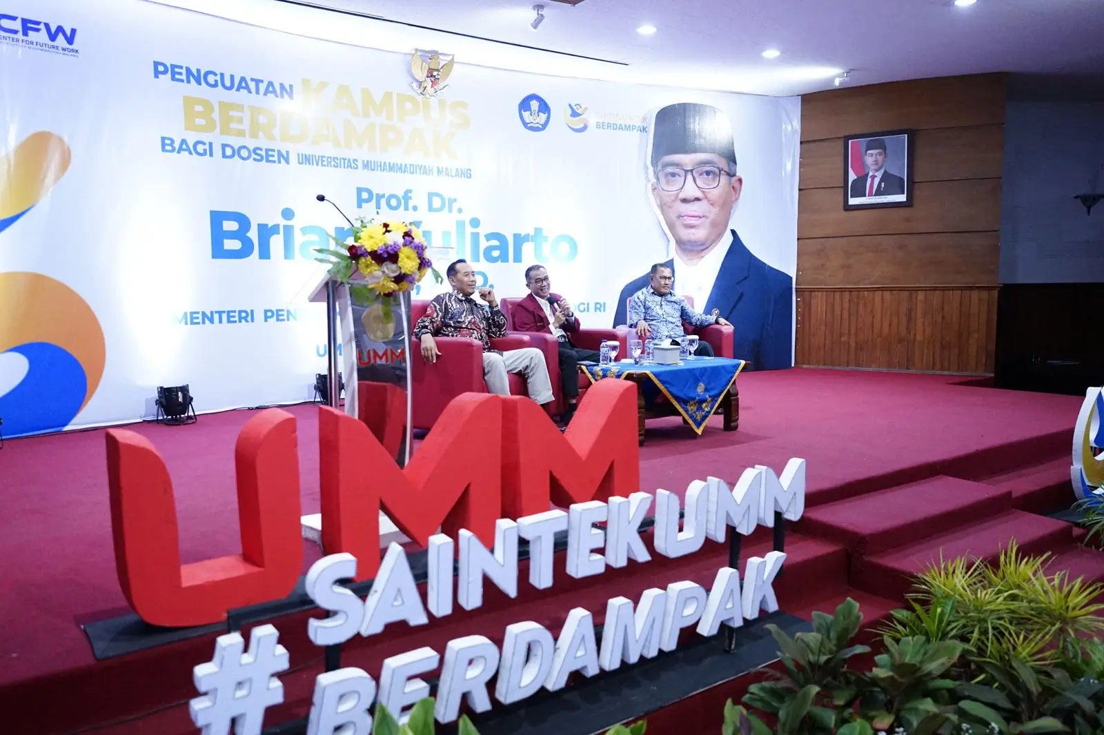 Menteri Diktisaintek di UMM: Riset dan Inovasi Harus Hidup di Masyarakat