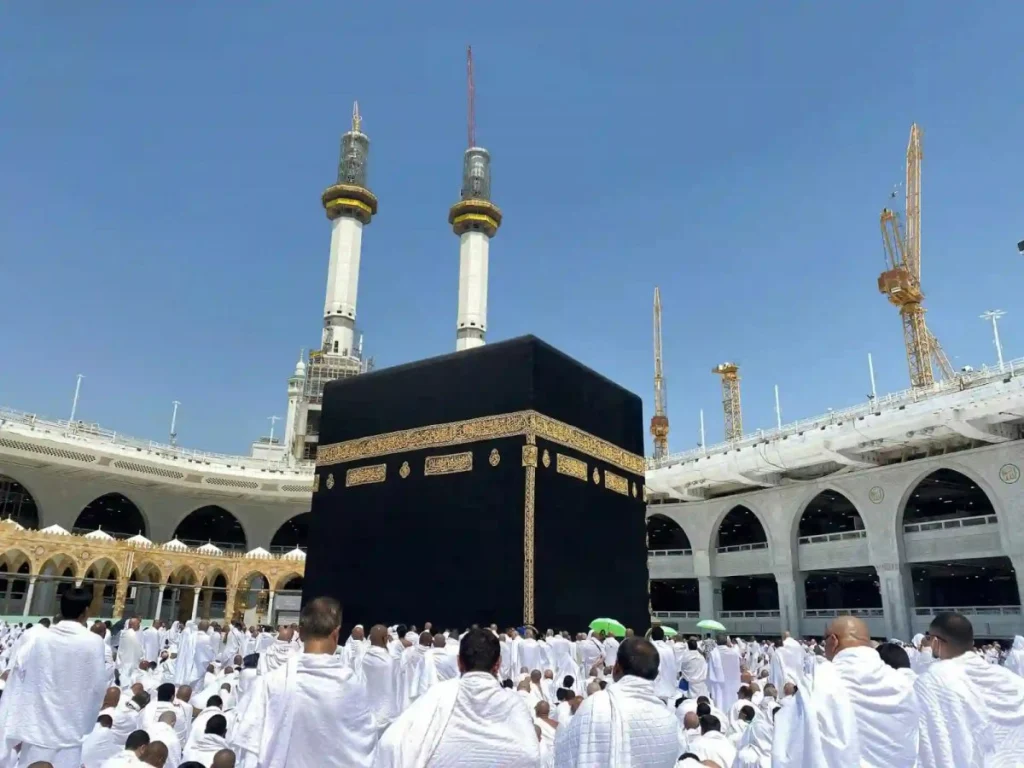 Nikmati Kemudahan Beribadah dengan Paket XL PRIO Umrah dan Haji