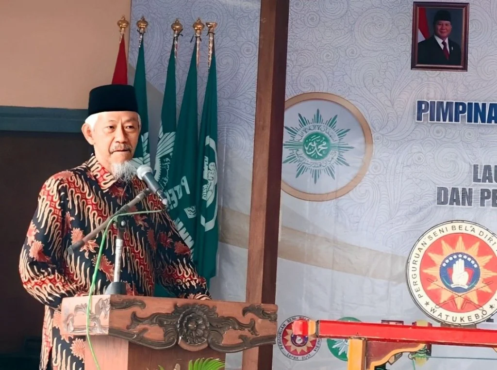 Ketua PP Muhammadiyah Resmikan Rumah Makan Langon Asri di Muhammadiyah Cabang Watukebo