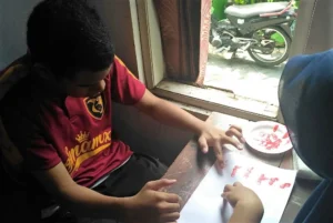 Ampuhnya Terapi Lukis untuk Penyandang Disabilitas
