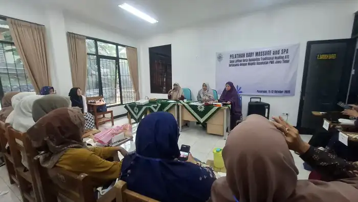 BLKK ‘Walida’ Aisyiyah Jatim Gelar Pelatihan Baby Massage and SPA, Dorong Kemandirian Perempuan