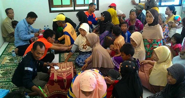 PCM Babat Bantu Pengobatan Korban Banjir