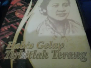 Ketika Kartini Bertasbih