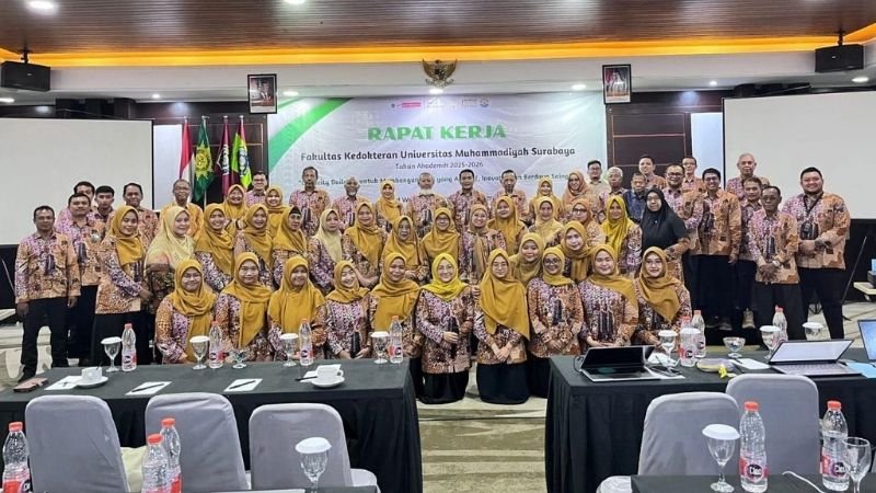 FK UM Surabaya Gelar Rapat Kerja 2025/2026, Teguhkan Komitmen Capacity Building dan Internasionalisasi