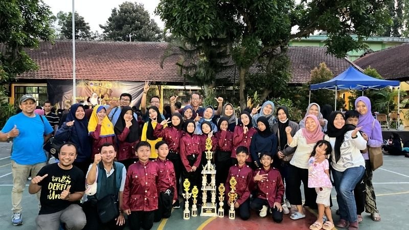 Tim Paskibra Sekolah Karakter SD Muhammadiyah 24 Surabaya Kembali Ukir Prestasi di LPBB Singhasari Malang 2025