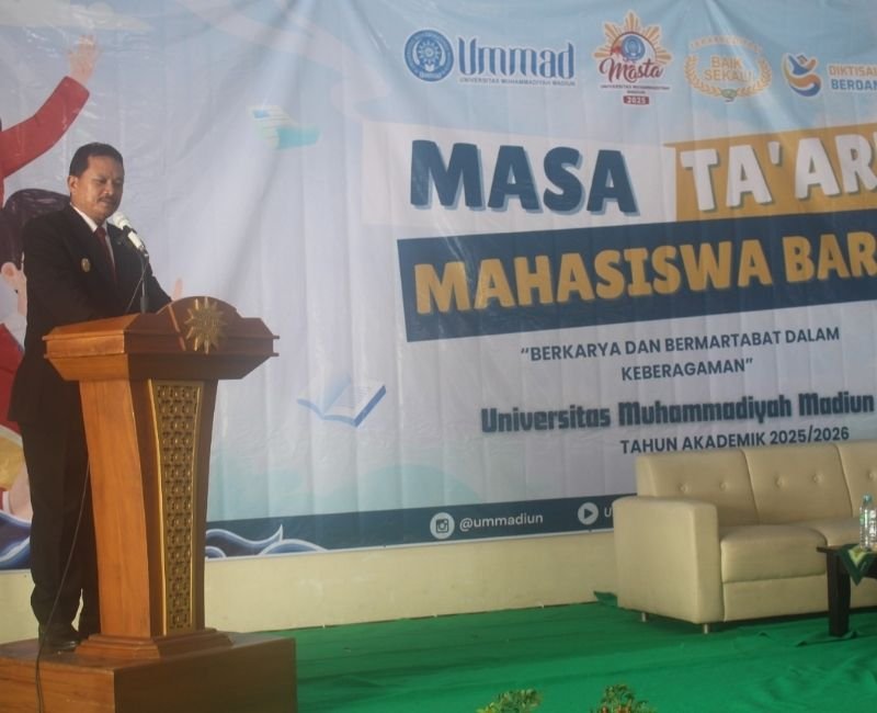 Hadiri Masa Ta’aruf Mahasiswa Baru UMMAD, Wali Kota Madiun Siap Dukung Kemajuan Kampus