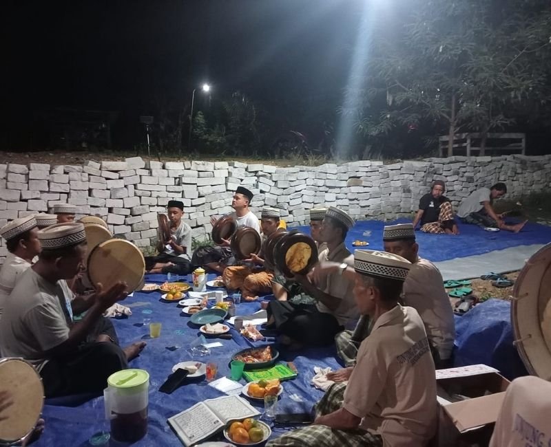 Musik Tradisional Dimainkan di Pinggir Kampung Bejiz Catatan Road Show Jidor PRPM Sendangagung