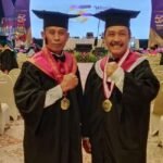 Dua Tokoh Muhammadiyah Surabaya Jadi Wisudawan Inspiratif UM Surabaya