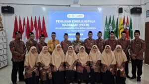 Pengawas Kemenag Apresiasi Semangat MTs Muhammadiyah 15 Al Mizan dalam PKKM 2025