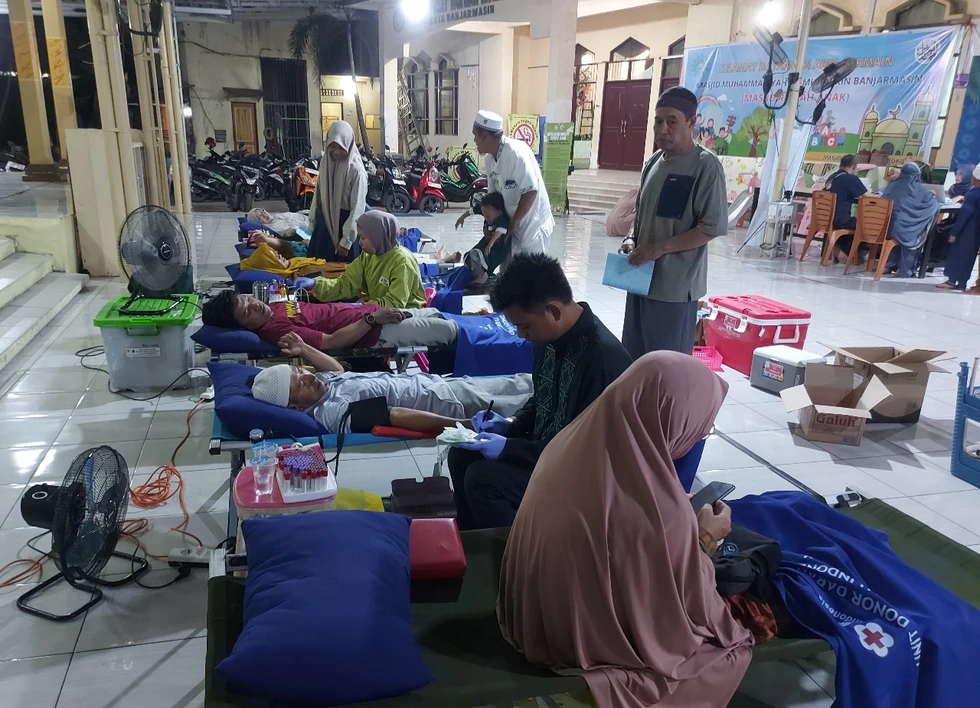 Donor Darah dan Cukur Gratis Meriahkan Kegiatan Sosial Masjid Al-Muhajirin Banjarmasin