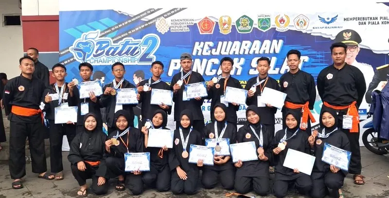 MA Al-Ishlah Sendangagung Borong 14 Medali di Kejuaraan Pencak Silat Batu Championship 2