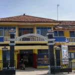 Lewat WhatsApp, Para Alumni Galang Dana untuk Almamater