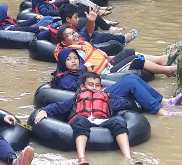 Asyiknya Belajar Ekosistem dengan Menyusuri Goa Pindul