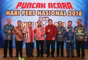 Dua Kyai Lahirkan Tokoh Nasional Penerima PWI Jatim Award
